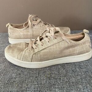 Koolaburra by UGG Sneakers Size Youth 4